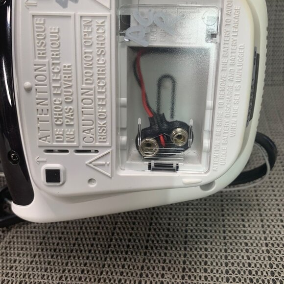 Sony Dream Machine ICF-C112 AM/FM Alarm Clock Radio With Snooze & Sleep Function - Picture 6 of 7